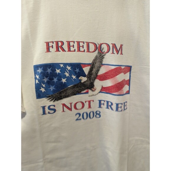 M&O KNITS Size Large White T-Shirt FREEDOM IS NOT FREE 2008 Eagle Print Tee - Picture 2 of 4